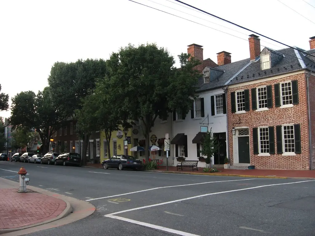 Historic downtown Fredericksburg, Virginia street with brick storefronts