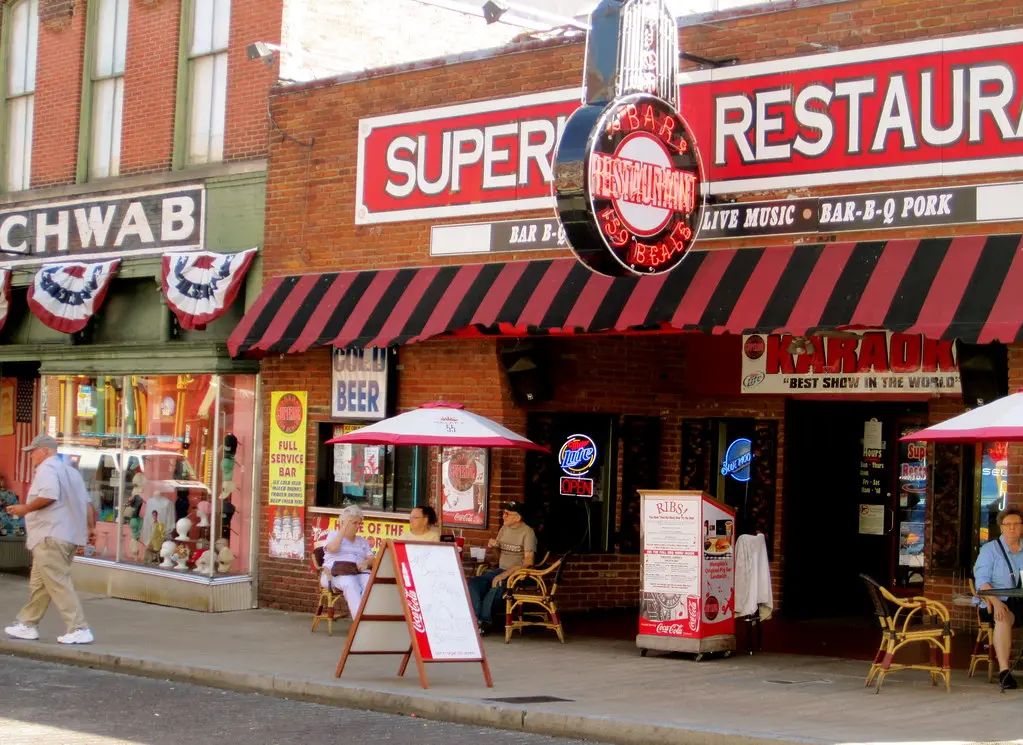 Google map pack results on a phone showing local business listings